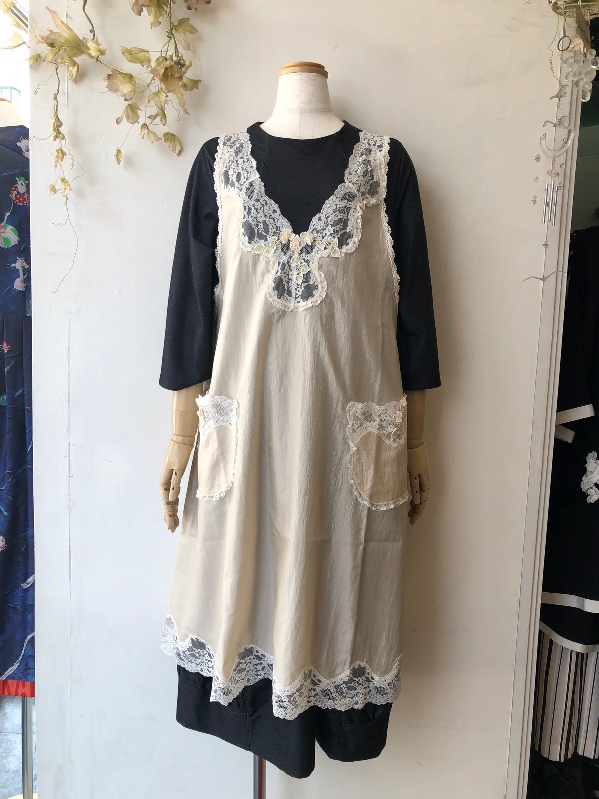 さえらヒスクローネ可愛いエプロン❤️おまけ中古ポテチーノ割烹着