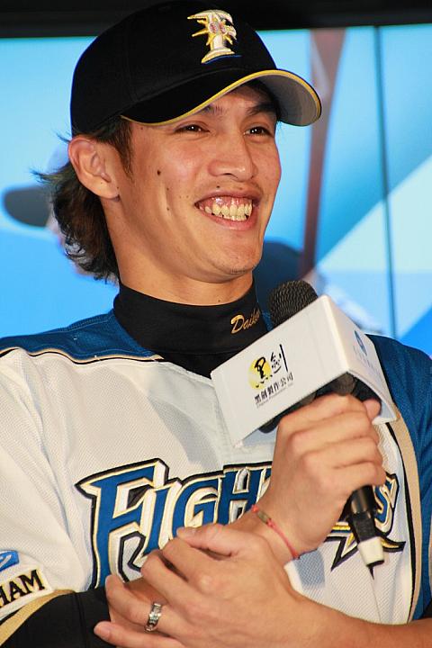 実使用】元日本ハムファイターズ 陽岱鋼選手 サイン入りユニフォーム
