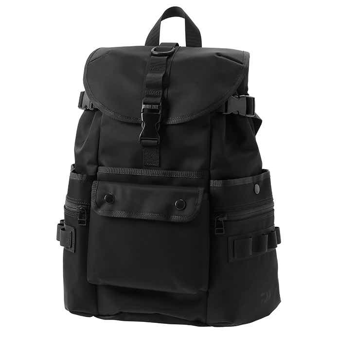 釣り要素を見事に融合！ダイワ×POTRの新作コラボバッグは、キャンプに