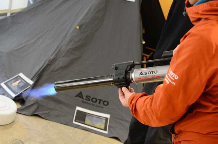 SOTO新作レポ】2024年に前代未聞の「CB缶」が登場！軽量化したストーブ