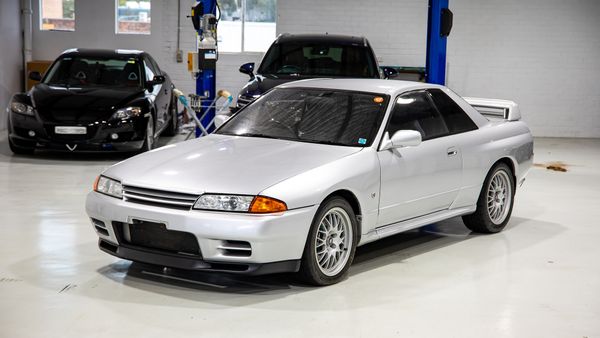 Nissan Skyline GT-R V-Spec II - R32 Market - CLASSIC.COM