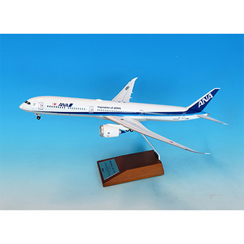 1：100 BOEING 787-8 JA801A 特別塗装デスクトップモデル