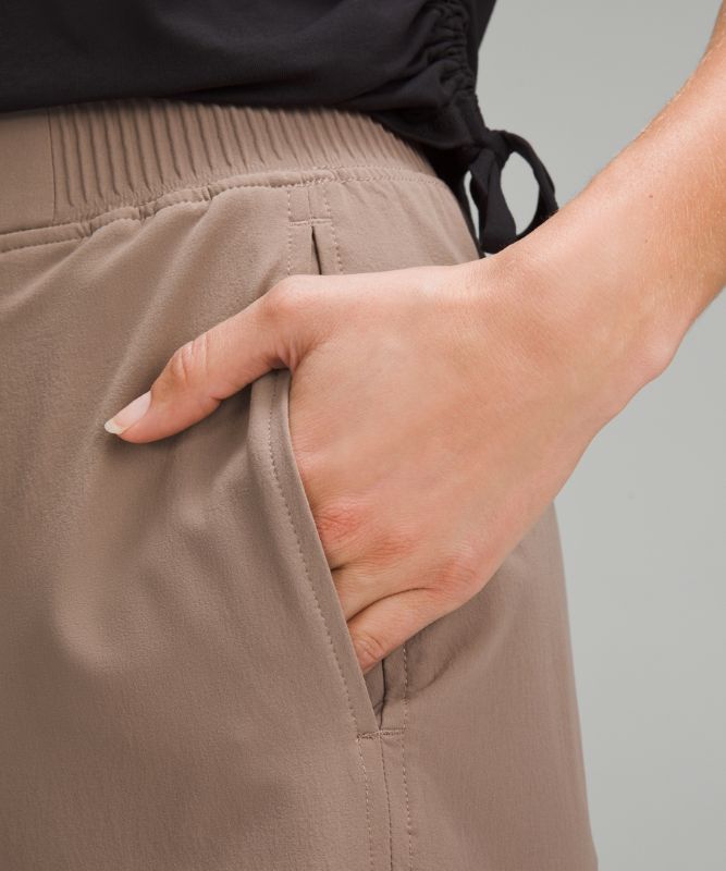 ストレッチウーブン ハイライズ ワイドレッグクロップパンツ