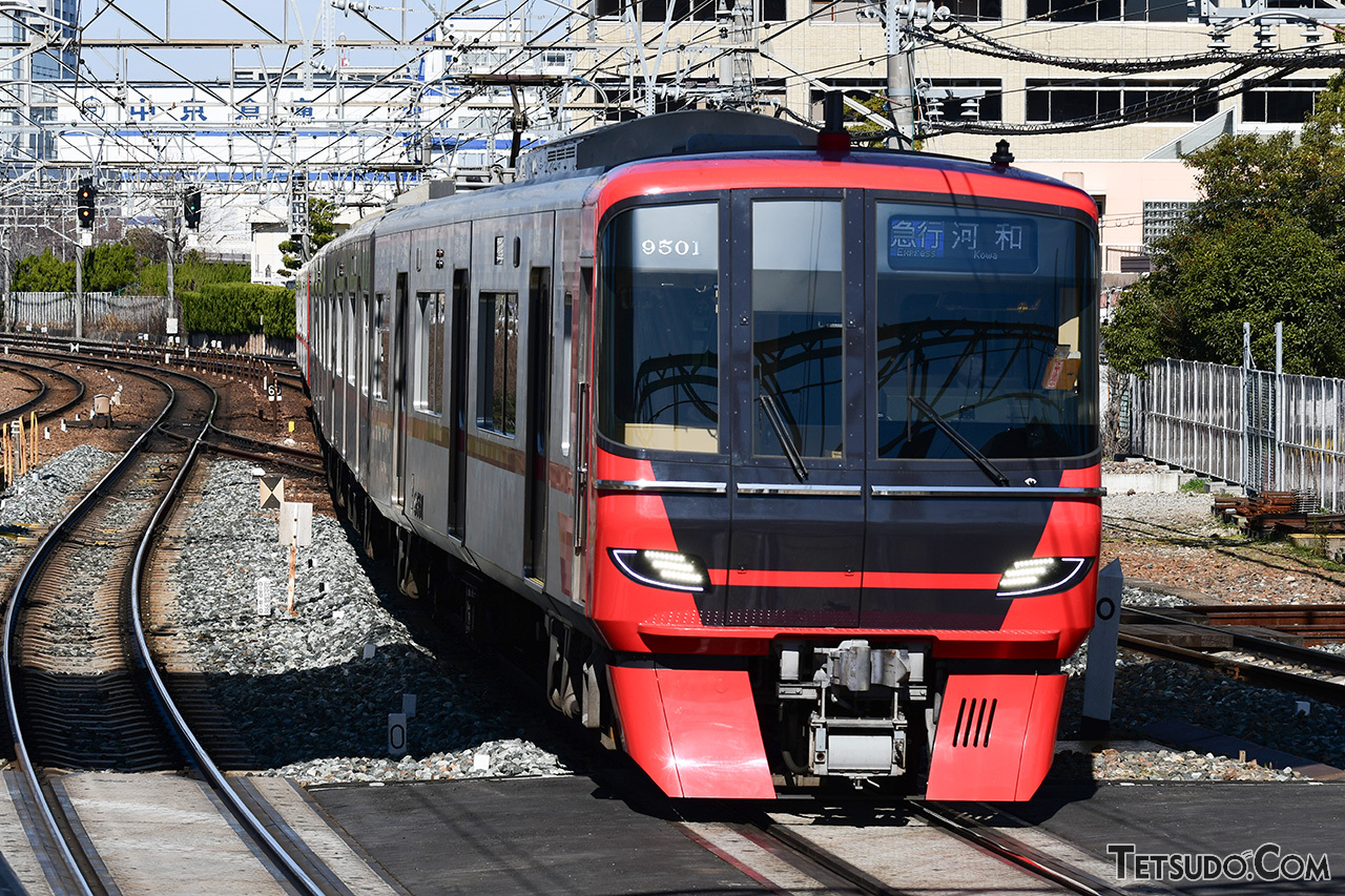 羽入様 室内灯無し名鉄3120編成 赤ドア 動力付き 羽入様 室内灯無し