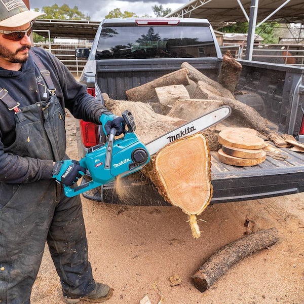 Makita XGT 16 in. 40V max Brushless Electric Battery Chainsaw