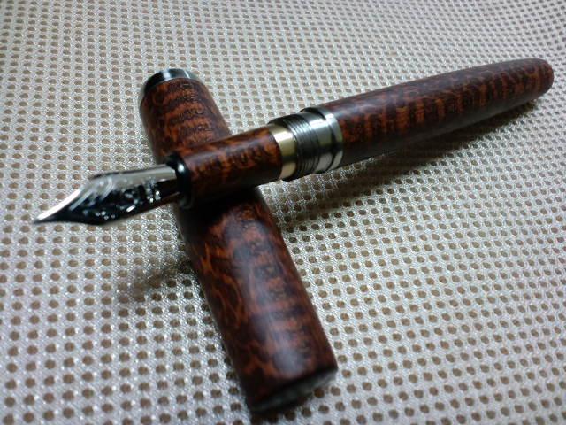 スネークウッド・デザートアイアンウッド | 切々と語る楔（せつせつ