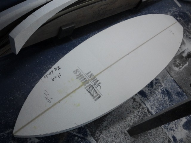 マニアック | サーフィン 埼玉県 ハンドシェイプ サーフボード：Nagaii