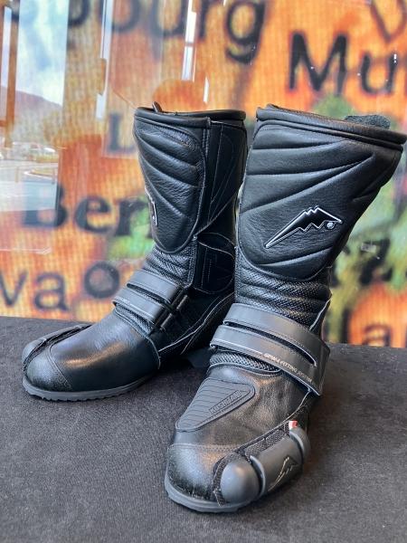 レーシングギア GPWブーツご紹介】：KUSHITANI清水店 | KUSHITANI