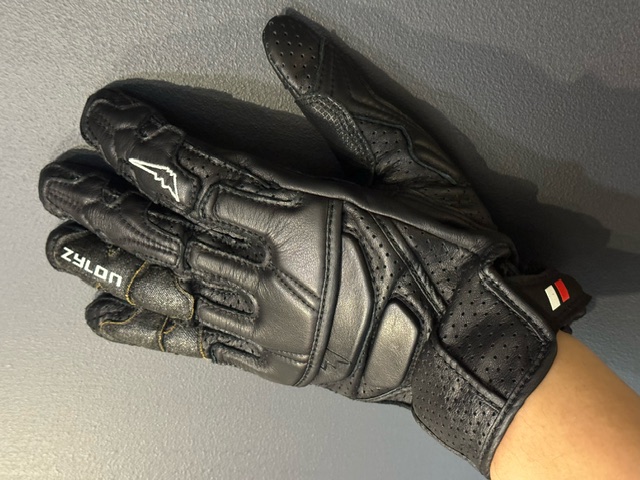 入荷速報】2024年SS新作！〈K-5364〉エアーGPSグローブが入荷しました