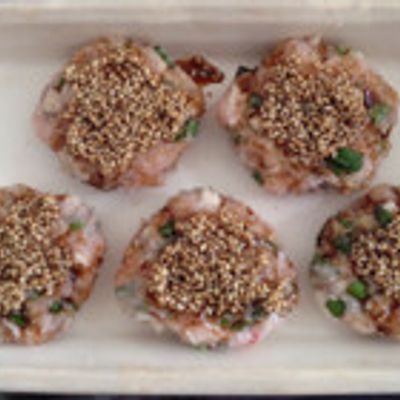 鶏のつくね、レンジで5分！美味しい by みっきい 【クックパッド