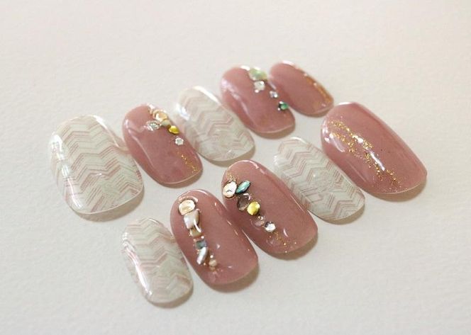 ジェルで作られた「形状記憶ネイルチップ」【K135／Sサイズ