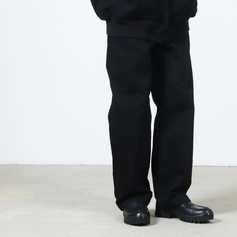 COMOLI (コモリ) ブラックデニム オーバーパンツ