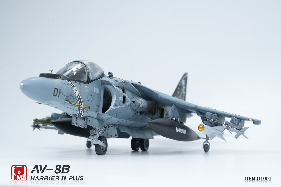 三連休特価！】UM aモデル1/48 AV-8B ハリアーII PLUS 三連休特価