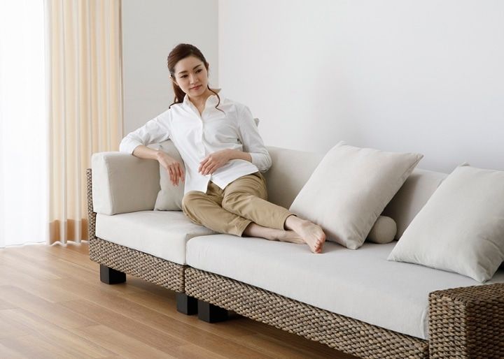 ケイ・ローソファ コーナー (ヒヤシンス)～床に近い暮らし、リゾート