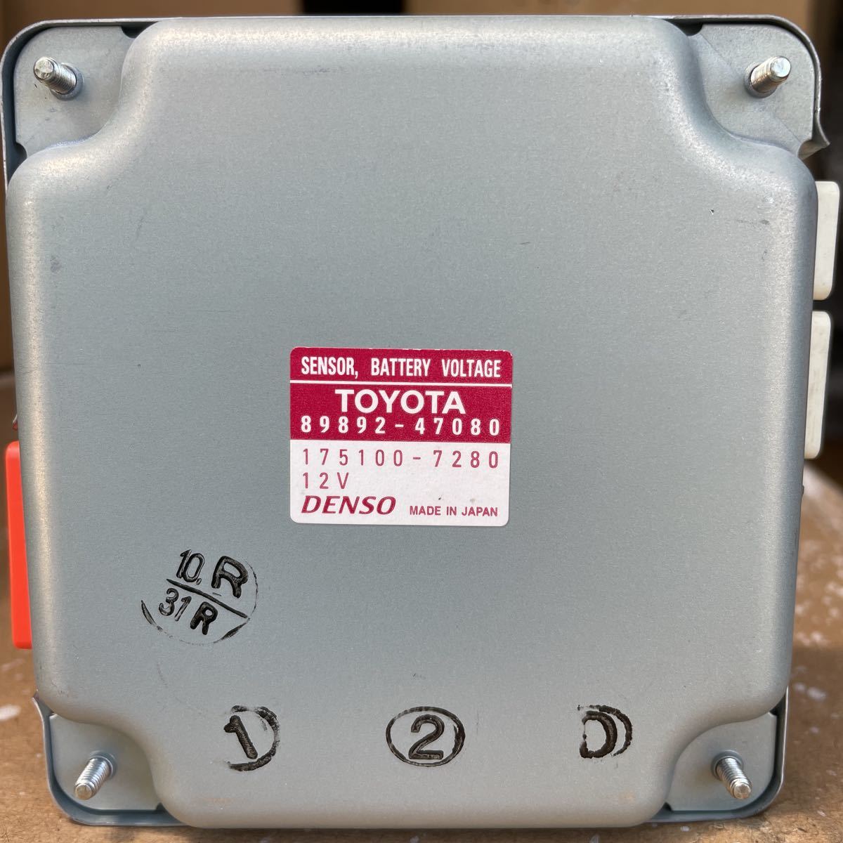 89892-47080 動作確認済み89892-47080 ボルテージセンサー プリウス