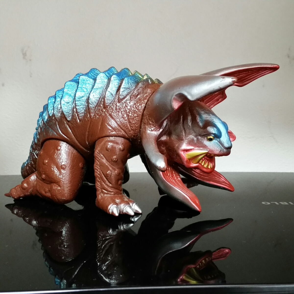 怪獣郷ガボラ蓄光ピンクやまなやソフビマーミット未開封