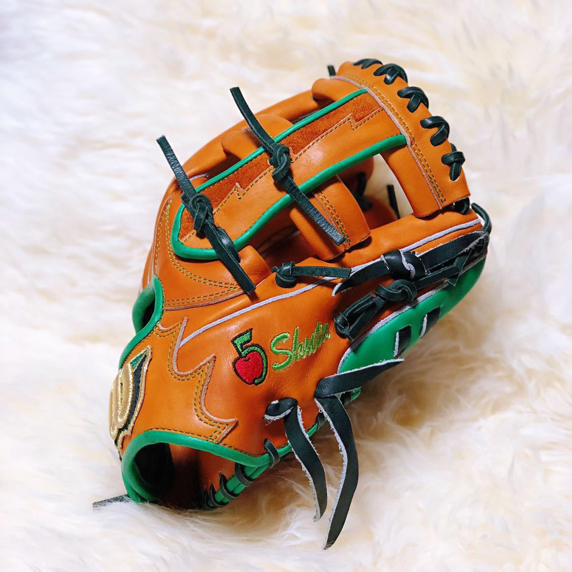 Lions 外崎修汰プロ実使用、プロ支給品グローブ Lions 外崎修汰プロ