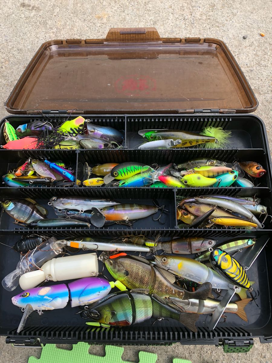 バス用ルアーセット バーサスケース バス ルアーセット75個 メイホウ