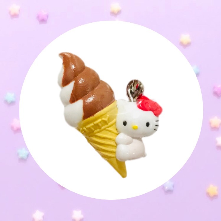 503 ハローキティ トリプルコーン ソフトクリーム アイス 根付け