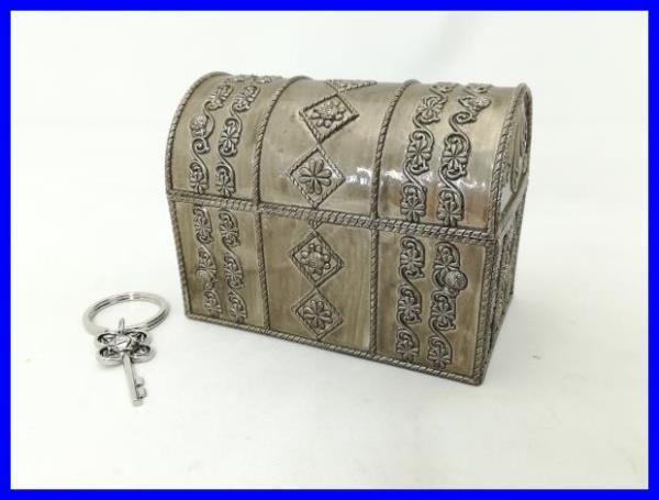 ドラえもんズ 宝箱 鍵型キーリング ドラえもん ドラえもん 宝箱＆鍵型