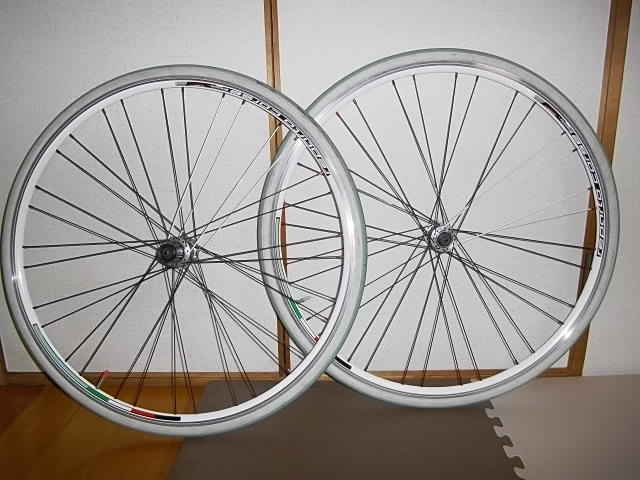 Bianchiホイール reparto corse Tiagraハブ Bianchiホイール reparto
