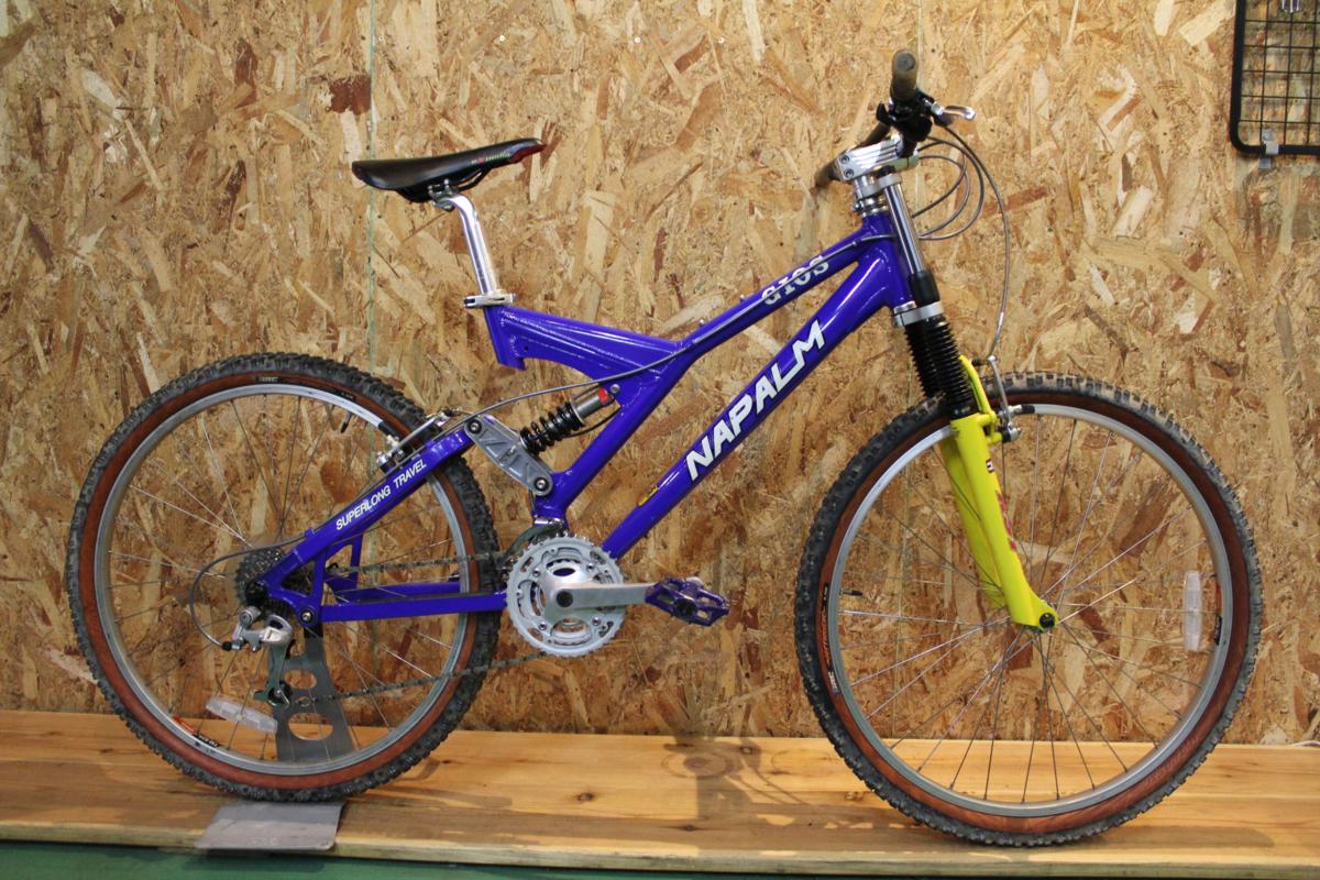 NAPALM ナパーム 自転車 マウンテンバイク 希少 NAPALM ナパーム