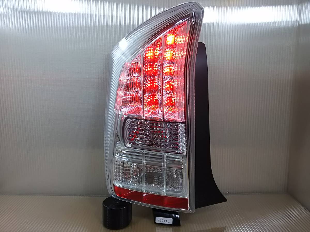プリウス ZVW30 テールランプ左 LED 28548 | Officek プリウス ZVW30