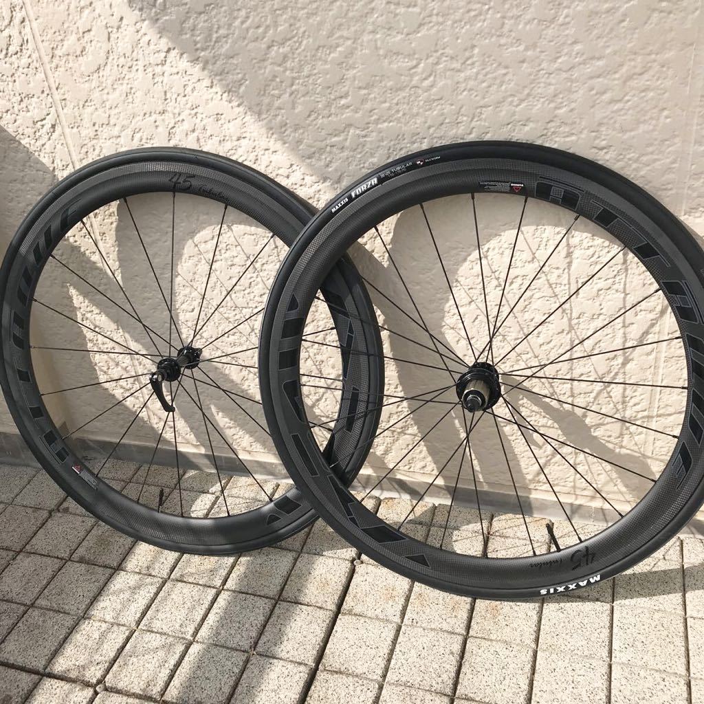 グストアタッキカーボンチューブラーホイール 45ミリハイト リム