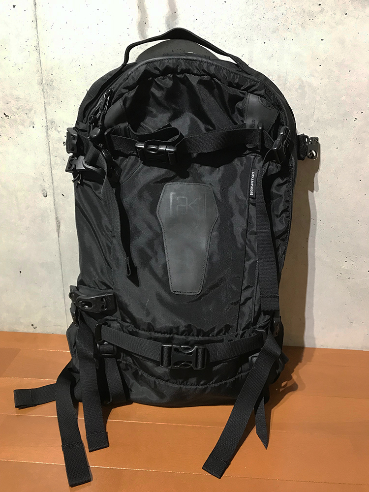 LUCA☆SALE様 BURTON ak457 ザック バックパック 黒 We Want Burton's