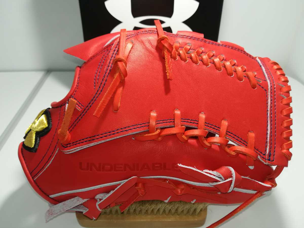 アンダーアーマー 硬式用 投手用 金子千尋モデル アンダーアーマー