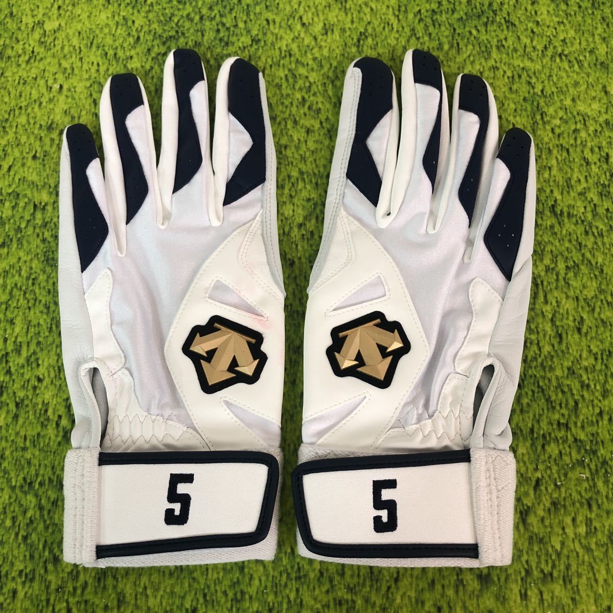 西武ライオンズ外崎選手 実使用バッティンググローブ 西武ライオンズ