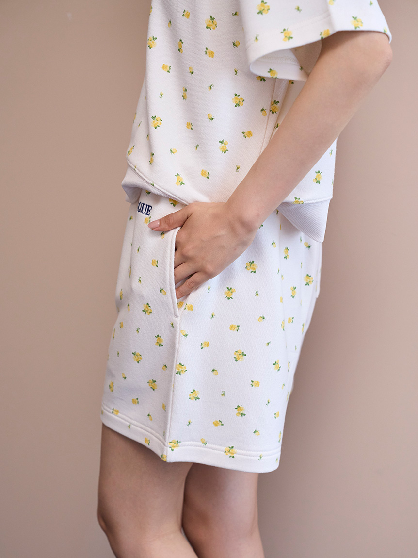 オフィシャル・直営店舗限定】小花柄裏毛プルオーバー＆ショートパンツ