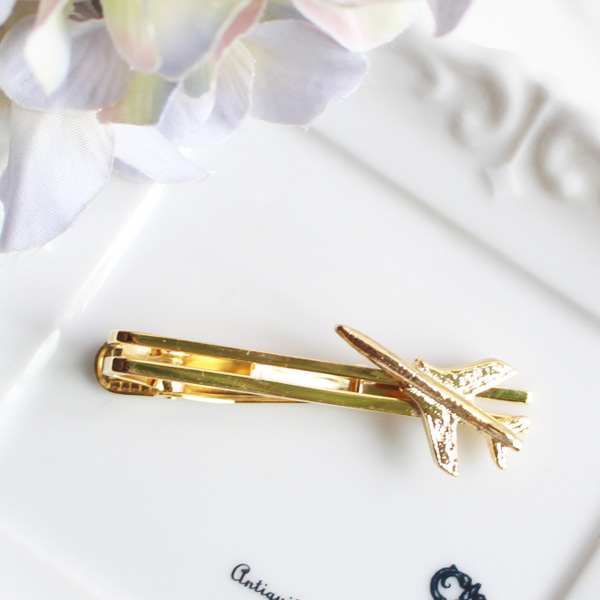 飛行機ネクタイピン☆日本製】スーツの胸元にタイバーを！結婚式/謝恩