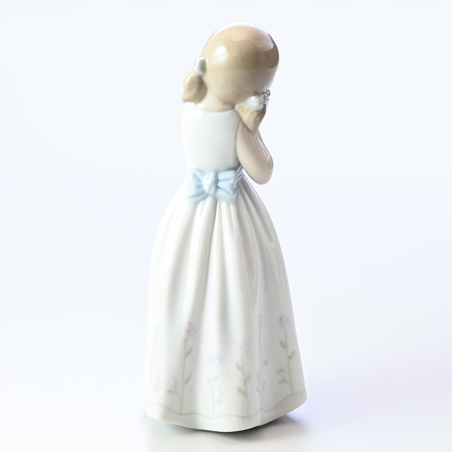 リヤドロ 我が家のプリンセス フィギュア 人形 女性 女の子 LLADRO