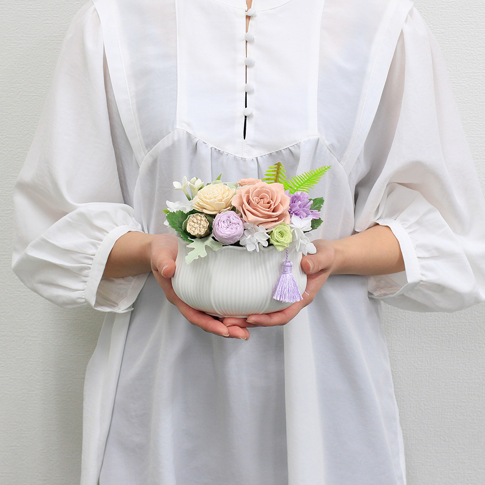 お急ぎ便 お供え花 プリザーブドフラワー「雫～ベージュピンク