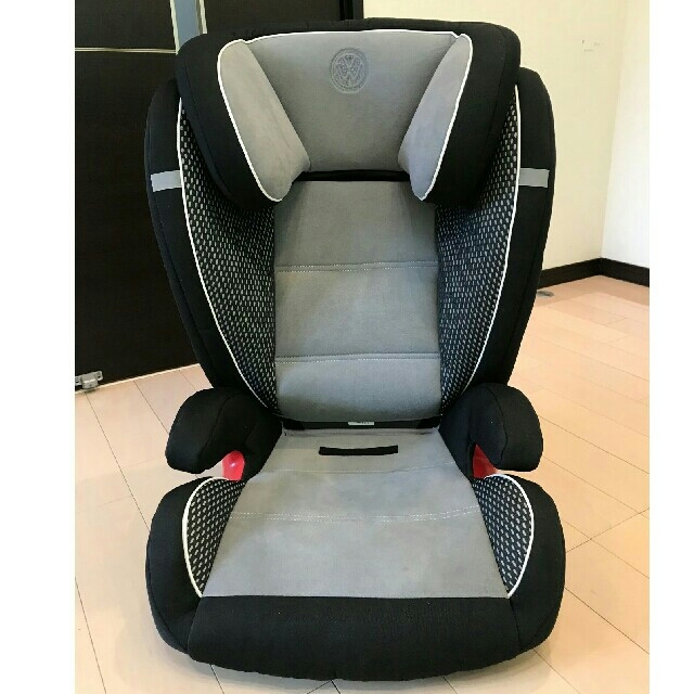 Volkswagen - フォルクスワーゲンジュニアシートの通販 by サトリーヌ