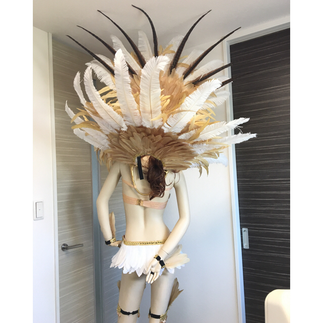 サンバ衣装☆フルセット☆ゴールド♪の通販 by マハール衣装｜ラクマ