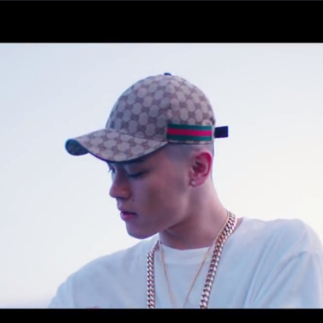 T-pablow 着用モデルの通販 by トリッピー's shop｜ラクマ