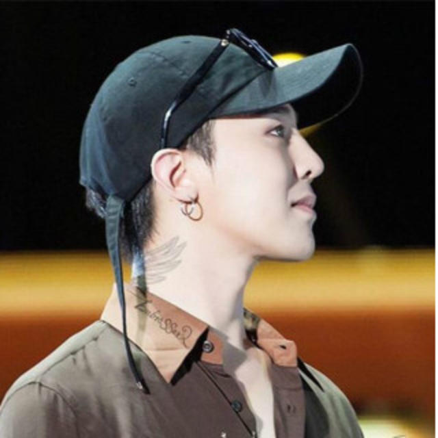 新品 G-Dragon同タイプ ロングベルトキャップ 黒の通販 by hike's shop