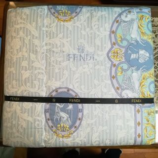 FENDI（布団）のフリマアイテム一覧