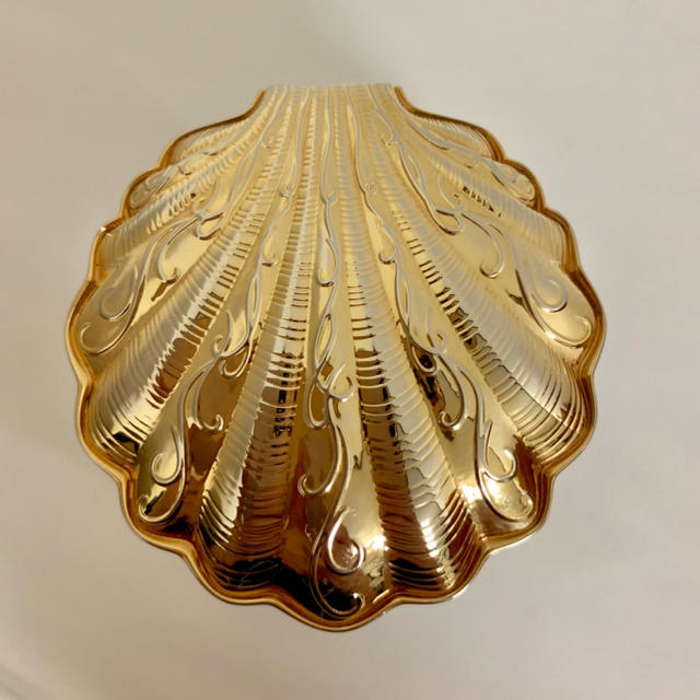 Les Merveilleuses LADUREE - ラデュレ 貝殻 コンパクト 限定品の通販