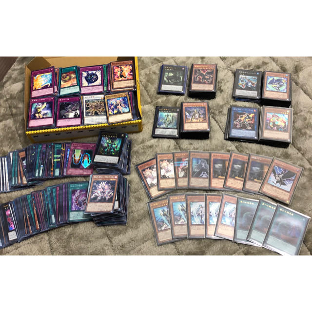 遊戯王 引退品（新旧レリーフ、◯◯シクのみ100枚以上） 遊戯王 引退品