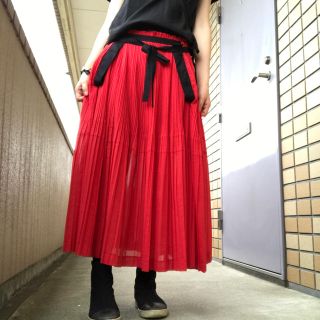 COMME des GARCONS（ロングスカート ・ レッド/赤色系）のフリマ
