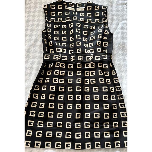 GUCCI 美品！ミニワンピース ノースリーブ G柄 GUCCI スクエア ミニ