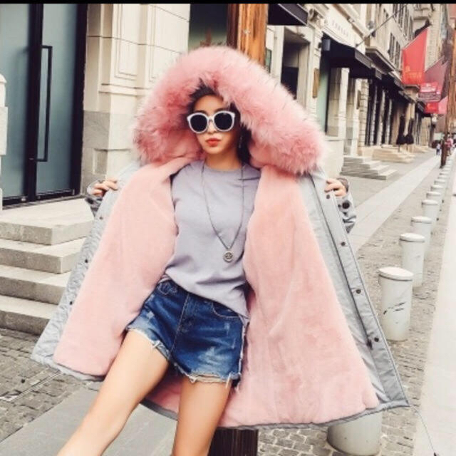 ZARA - ピンクファーダウンコート♡Xmas限定セール中の通販 by 引越し