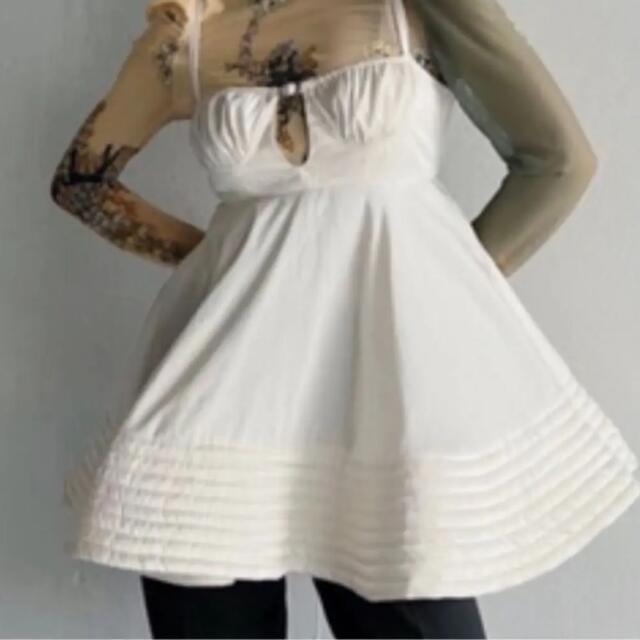 Her Praha サーキュラービスチェの通販 by パンプキン｜ラクマ