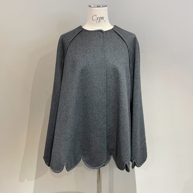 cygne シーニュ スカラップケープ Sophie + グレー サイズ1の通販 by m