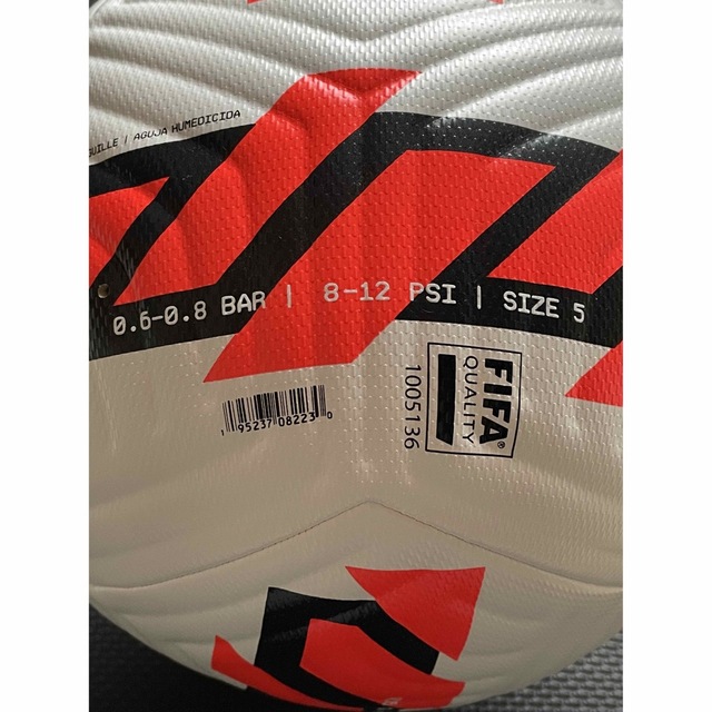 NIKE - NIKE サッカーボール 5号球(空気入れ付き)の通販 by 283's shop