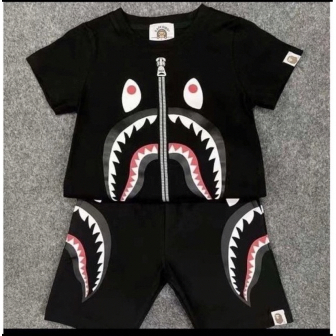 キッズエイプシャークモチーフプリントT&ショートパンツセットアップ