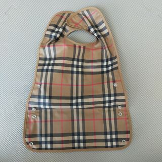 BURBERRY（お食事エプロン）のフリマアイテム一覧